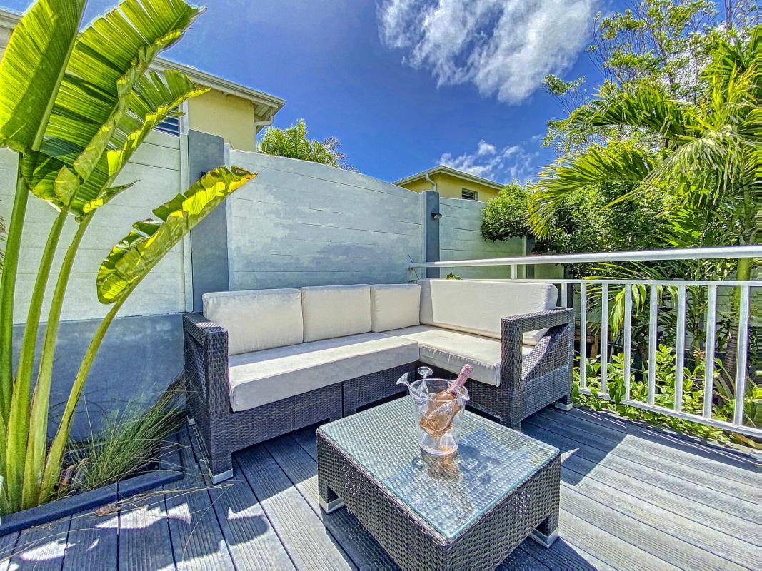 Location Villa 3 chambres Orient Bay St Martin-salon exterieur-8